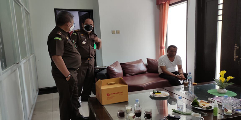 Kejagung Tangkap Jaksa Gadungan R. Rully Nuryawan yang Berhasil Menipu Rp1,9 Miliar