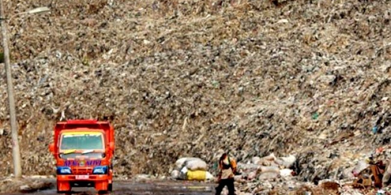 Waspada<i>!</i> Sampah Bantargebang Kini Sudah Setinggi 50 Meter
