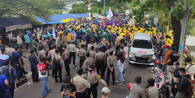 Sempat Saling Dorong, Demo BEM SI di KPK Bubar dengan Kondusif