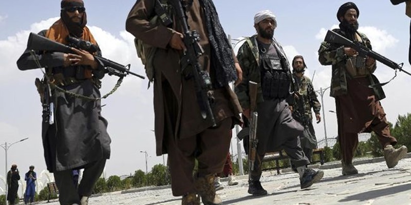 Ketakutan Warga Afghanistan: Taliban Datang, Musik dan Jeans Menghilang