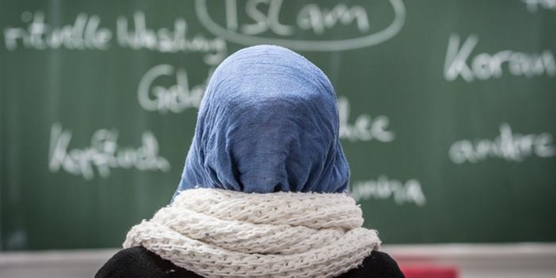 Curhat Wanita Muslim Korban Islamofobia di Wina Austria: Diludahi Hingga Dilukai Karena Hijab