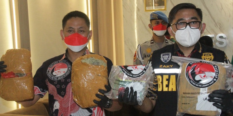 Selama Dua Bulan, Polres Jakbar Ungkap Puluhan Kilogram Sabu dan Ganja Jaringan Lintas Sumatera-Jakarta