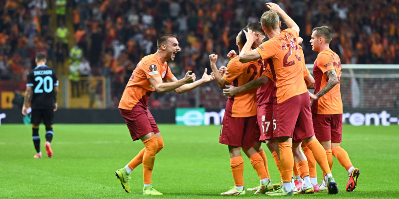 Gegara Kiper Blunder, Lazio Gagal Curi Poin di Kandang Galatasaray
