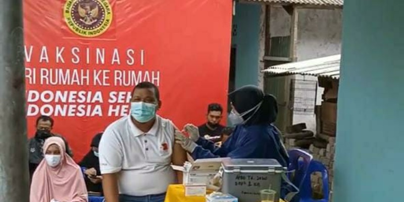 Vaksinasi <i>Door to Door</i> BIN jadi Tamparan untuk Pembantu Jokowi