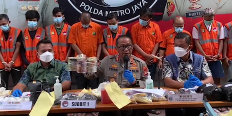 Polisi Ungkap Peredaran Ribuan Pil Ekstasi yang Dikirim ke Indonesia Via Jasa Pengiriman Barang