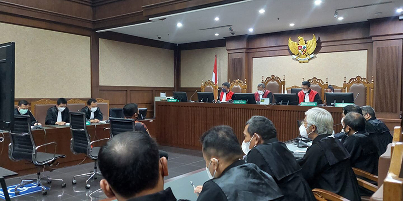 Fakta Persidangan, Aziz Syamsuddin Diduga Suap Robin Pattuju agar Kasusnya di Lampung Tengah Dihentikan KPK
