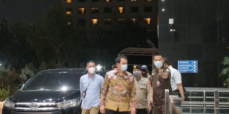 Usai Ditangkap, Azis Syamsuddin Langsung Digarap KPK