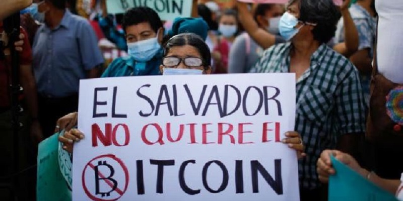 Hari Pertama Dilegalkan, Warga El Salvador Ramai-ramai Gelar Protes Tolak Bitcoin