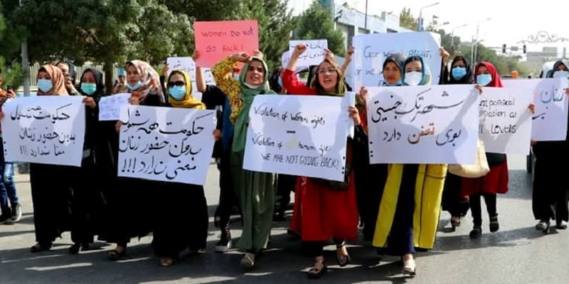 Aksi Protes Menjamur, Taliban Putus Layanan Internet di Kabul