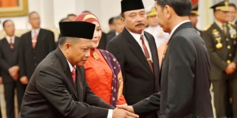 Opsi Tukar Guling Tito-Tjahjo Bisa Jadi Jebakan Batman untuk Jokowi
