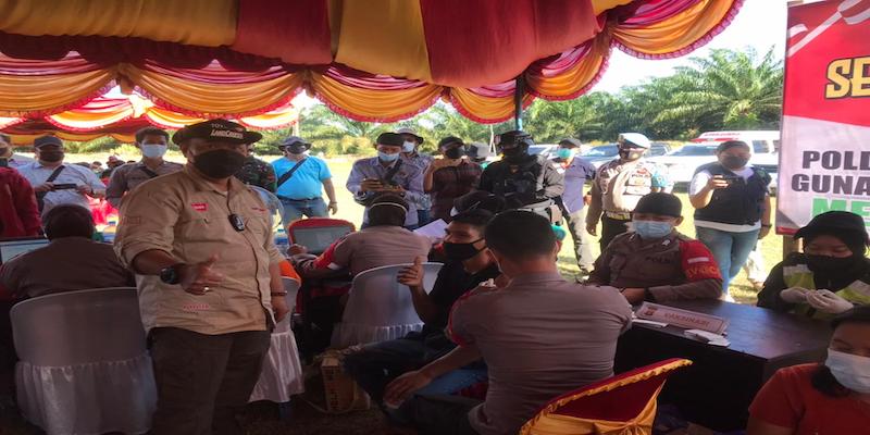 Kerahkan Batalyon Vaksinator, Kapolda Kalteng Target 1.500 Dosis Vaksin di Desa Sei Hanyo