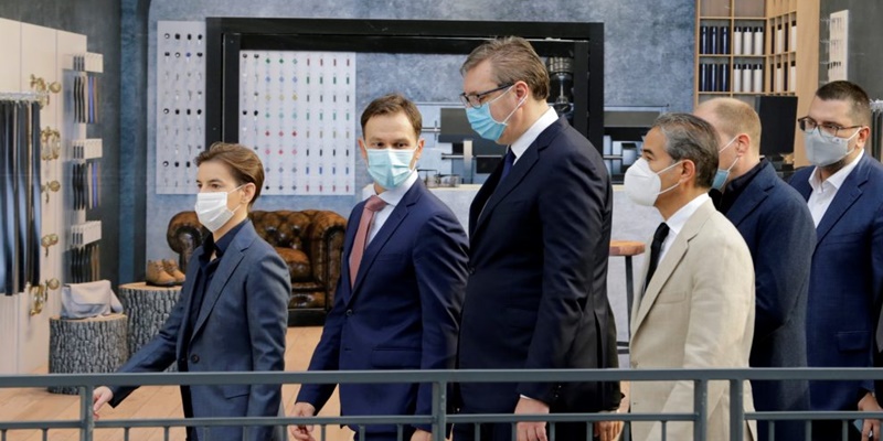 Pemimpin Serbia Bela Menteri Keuangan yang Terperangkap dalam Pandora Papers