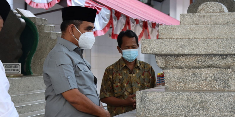 Ziarah Makam Pangeran Diponegoro, Ahmad Muzani: Kader Gerindra Wajib Teladani Peran Pahlawan