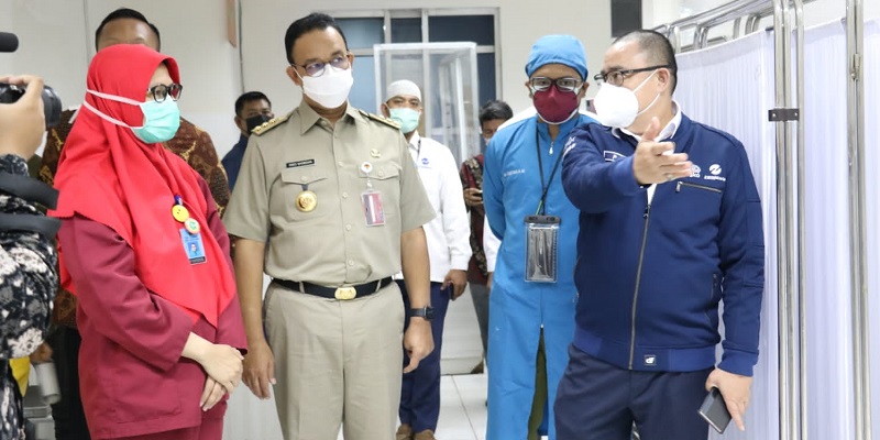 Besuk Korban Kecelakaan Transjakarta di RSUD Budhi Asih, Anies Pastikan Biaya Pengobatan Ditanggung