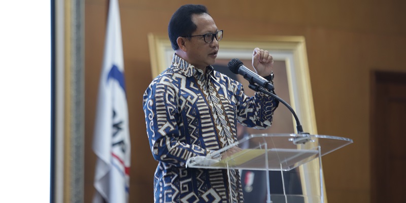 Direktur KPN Yakin Tito Gak Bakal Digeser dari Kursi Mendagri