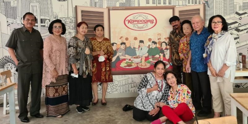 Family Gathering Wartawan Senior Diramaikan Cerita Sate Lontong Pikulan