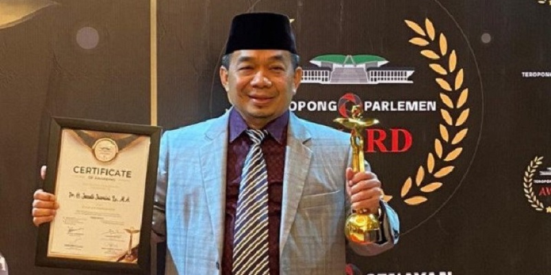 PKS Kembali Borong 2 Penghargaan Teropong Democracy Award 2021