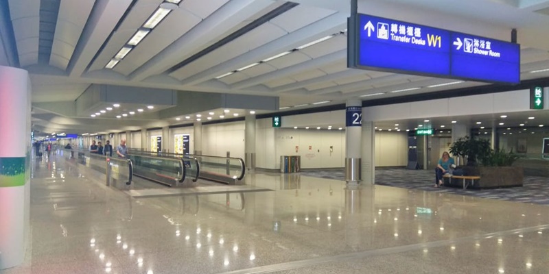 Beijing Longgarkan Pembatasan Perjalanan, Hong Kong Imbangi dengan Perketat Aturan Covid
