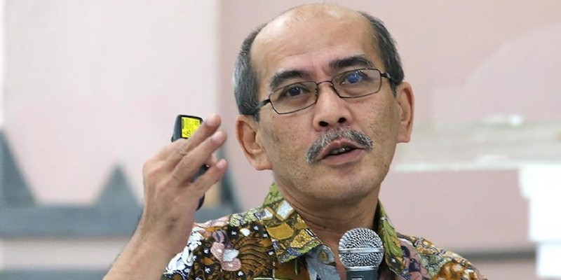 Faisal Basri: Kereta Cepat Idealnya itu Jakarta-Surabaya