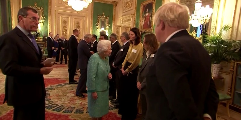 Ratu Elizabeth II  menjadi tuan rumah pertemuan di Windsor untuk para pemimpin bisnis miliarder, Selasa malam 19 Oktober 2021/Net
