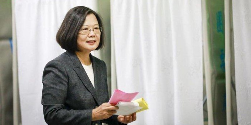 Presiden Taiwan Tsai Ing-wen Sumbangkan Sebulan Gaji untuk Korban Kebakaran Gedung di Distrik Yancheng