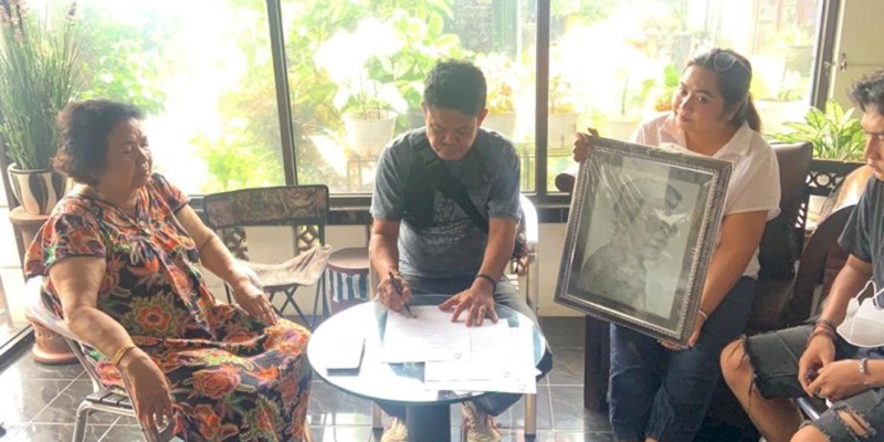 Disaksikan Anak-Istri, Teddy Sulistio yang Ngaku Dipalak Rp 500 Juta Kirim Surat Pengunduran Diri ke Megawati