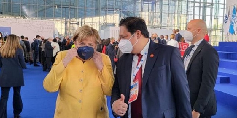 Menko Perekonomian Airlangga Hartarto bersama Angela Merkel/Ist