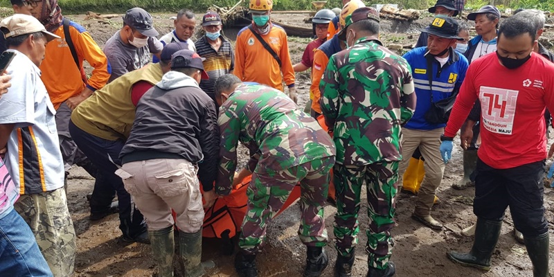 Korban Meninggal Banjir Bandang Kota Batu Jadi 6 Orang, Ini Identitasnya