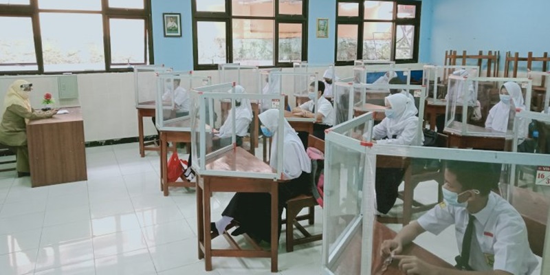 Puluhan Siswa di Semarang Ditemukan Positif Covid-19