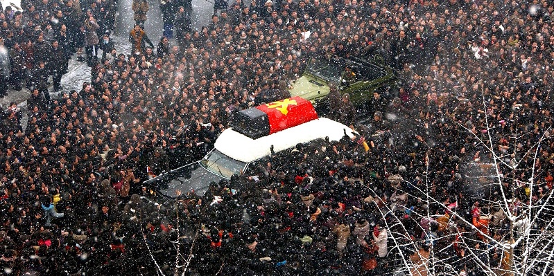 Iring-iringan mobil jenazah Kim Jong Il/Ist