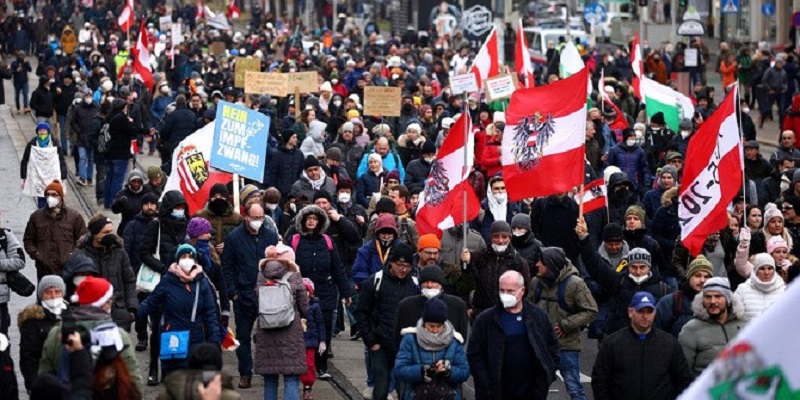 Berkumpul di Ibukota, 40 Ribu Warga Austria Tolak Lockdown dan Wajib Vaksin