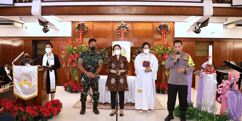 Bareng Puan dan Andika Tinjau Katedral, Kapolri Pastikan Beri Pengamanan Optimal