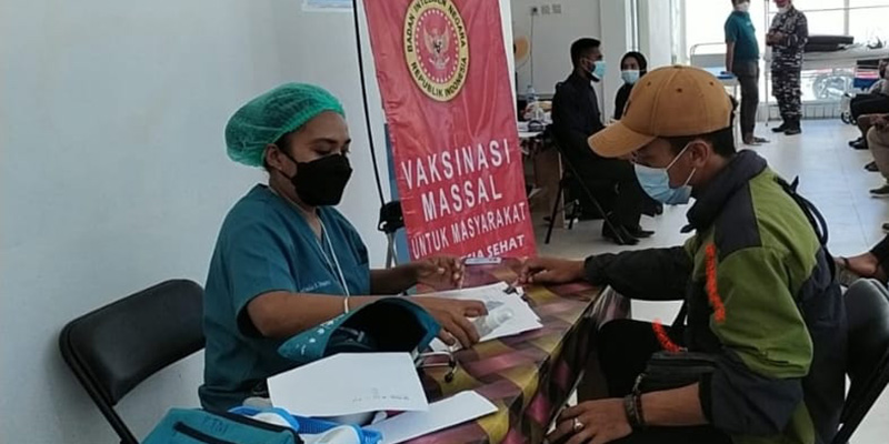 Antusias Ikuti Vaksinasi Binda Papua Barat untuk Cegah Omicron, Warga: Kami Sudah Divaksin, Ko Kapan?