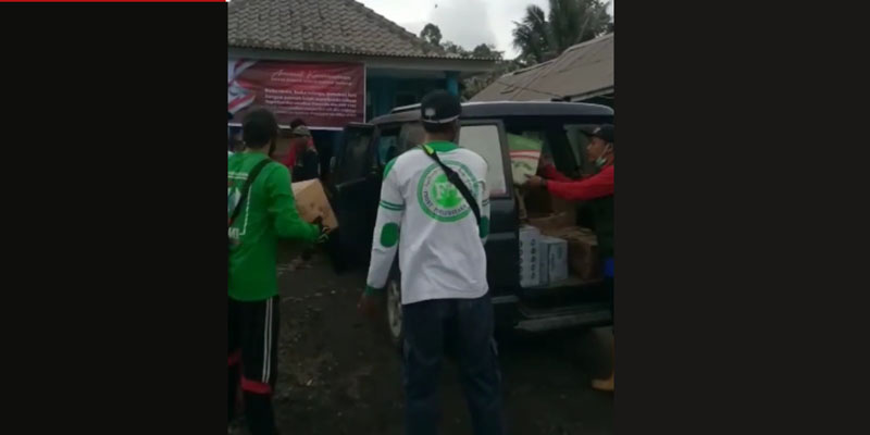 Tanpa Banyak Kata, Aksi Kemanusiaan FPI Ternyata Masih Menggelora Bantu Korban Erupsi Gunung Semeru