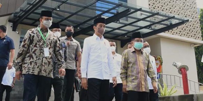 Diapit Anies dan JK, Jokowi Minta Masjid Tak Cuma Jadi Tempat Ibadah
