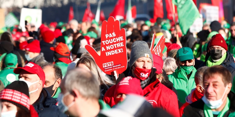 Tuntut Naik Gaji, Ribuan Aktivis Serikat Pekerja Belgia Turun ke Jalan