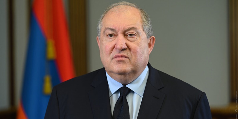 Keluhkan Kurangnya Peran dalam Masa-masa Sulit, Presiden Armenia Mengumumkan Pengunduran Diri