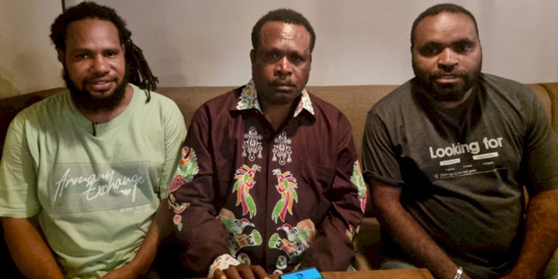 Kesehatan Gubernur Papua Diisukan Terus Menurun, Keluarga: Beliau 95 Persen Sudah Sehat