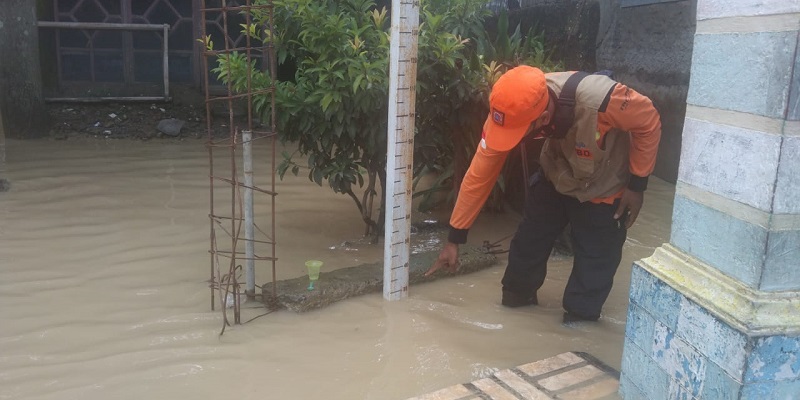 Sungai Ciberes Meluap, Seribu Rumah di Cirebon Terendam Banjir