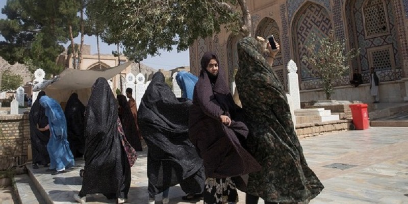 Taliban Mulai Buka Universitas Negeri, Bagaimana Nasib Mahasiswi?