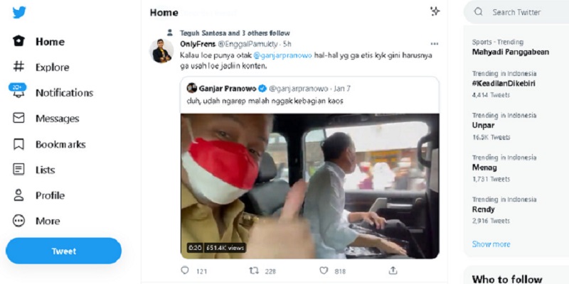 Rekam Momen Bersama Jokowi "Lempar" Kaos, Ganjar Dinasihati Netizen