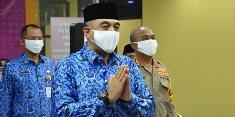 Ahmed Zaki Minta Gubernur Banten Prioritaskan Pelayan Publik Hingga Alim Ulama pada Vaksinasi Booster