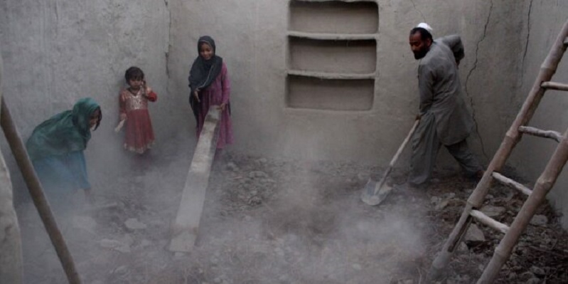 Diguncang Gempa 5,3 M, Afghanistan Babak Belur, 26 Orang Meninggal