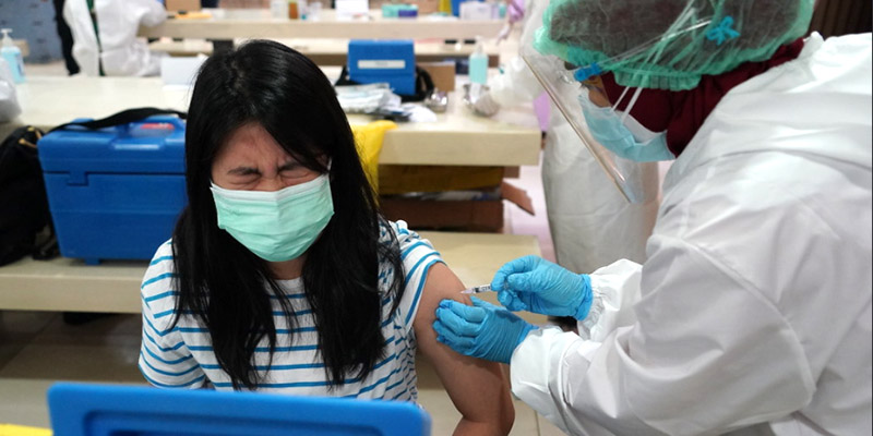 Masuk 5 Besar Vaksinasi Terbanyak di Dunia, Menkes Tetap Geber 50 Juta Suntikan per Bulan