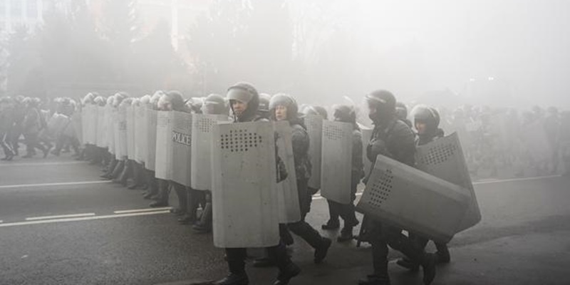 Kazakhstan: Beijing Siap Kerahkan Bantuan Militer Selama Kerusuhan,  Tapi Kami Hanya Memilih CSTO