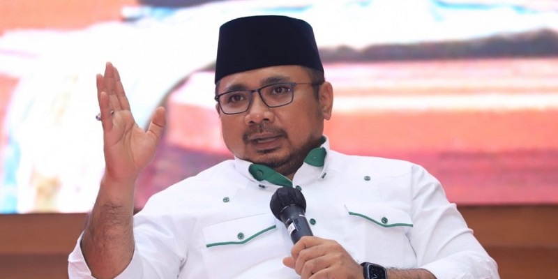 Yusril: Menag, Daripada Urusi Suara Azan Mending Tangani Masalah Penurunan Plang Muhammadiyah di Banyuwangi