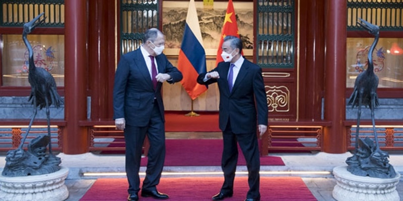 Bertemu Wang Yi, Menlu Rusia Sergey Lavrov Sampaikan Perkembangan Hubungan Moskow-Washington-NATO