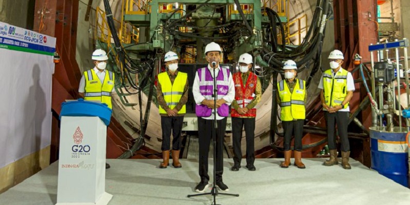 Bersama Anies Baswedan, Jokowi Resmikan Pengeboran Terowongan Fase 2A MRT Jakarta