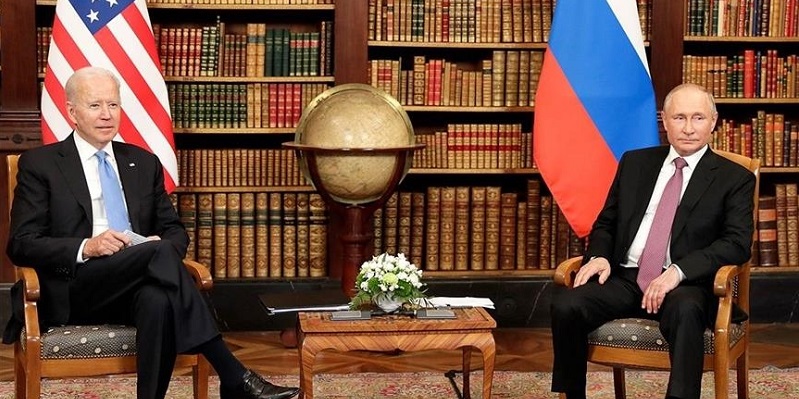 Dilobi Macron, Joe Biden dan Vladimir Putin Bersedia Bertemu Bahas Situasi Ukraina