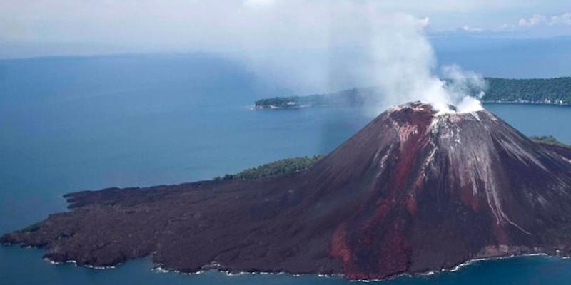 PVMBG: Sejauh Ini Erupsi Gunung Anak Krakatau Belum Berpotensi Bangkitkan Tsunami